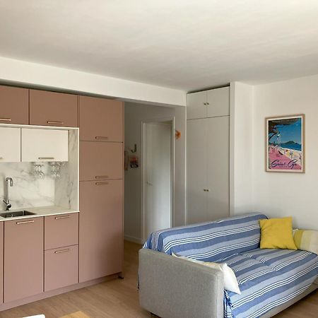 Mer & Relax - Parking - Wifi - Terrasse - Mer Saint-Cyr-sur-Mer Buitenkant foto
