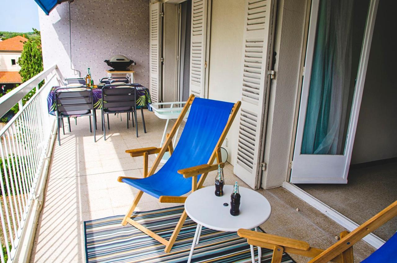 Mer & Relax - Parking - Wifi - Terrasse - Mer Saint-Cyr-sur-Mer Buitenkant foto
